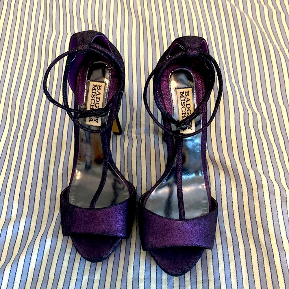 Badgley Mischka peep toe metallic purple heels